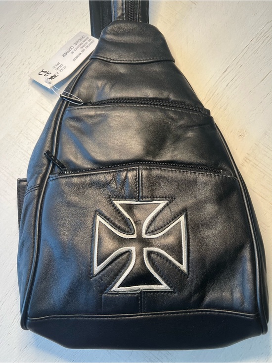 小物 Michelle NWT Michelle Michael Chopper Emblem Slingback Leather Backpack